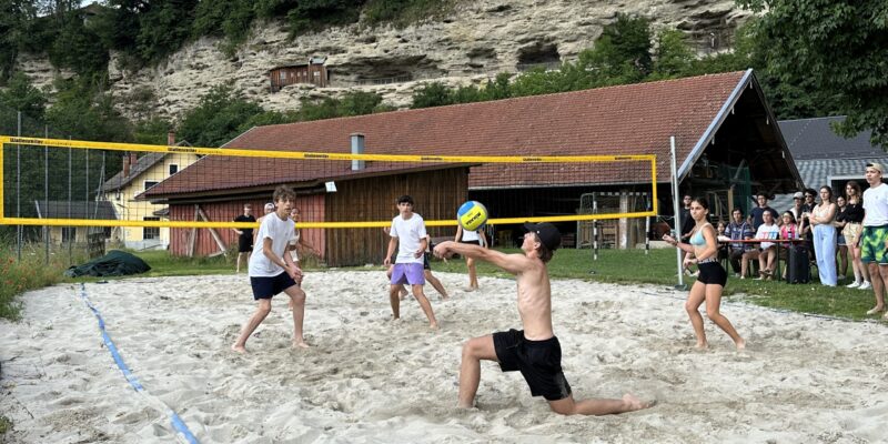 Bildungstage München | Schule Schloss Stein Beachvolleyball