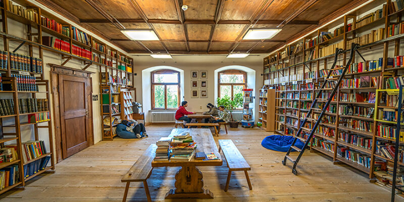 Bildungstage München | Max-Rill-Gymnasium Bibliothek